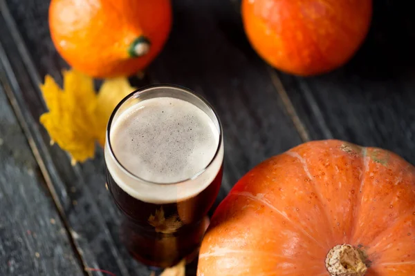 Pumpkin Beer Red Ale Glass Table — Stock Photo, Image