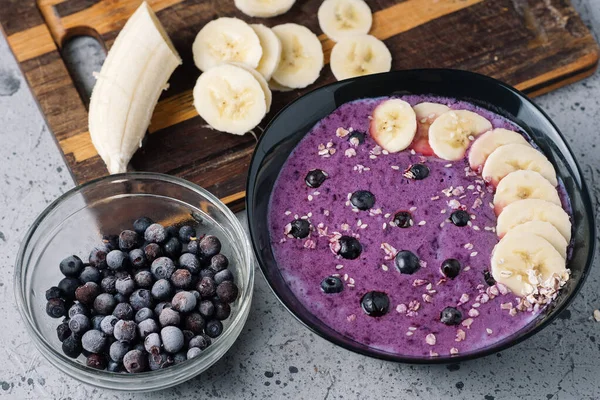 Smoothie Porridge Breakfast Banana Blueberries Bowl — Stock Photo, Image