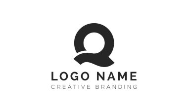 Minimalist Q Logo for Branding and Identity.
