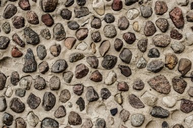 Arkaplan olarak taş duvar