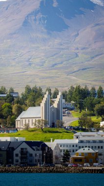 Akureyri, İzlanda 'nın sakin rıhtımı, Ağustos 2025. 