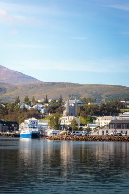 Akureyri, İzlanda 'nın sakin rıhtımı, Ağustos 2025. 