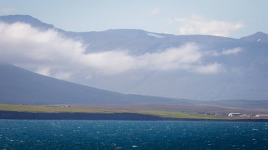 Akureyri 'den Eyjafjrur' a, Kuzey İzlanda 'da uzun bir fiyort. Ağustos 2025