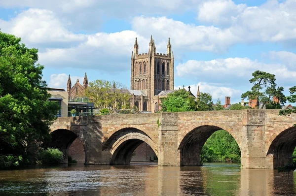 Katedral, Wye Köprüsü ve nehir Wye, Hereford görünümünü.