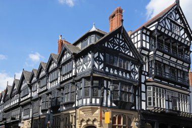 Eastgate Street ve St Werburgh Street, Chester köşesinde Tudor binaları.