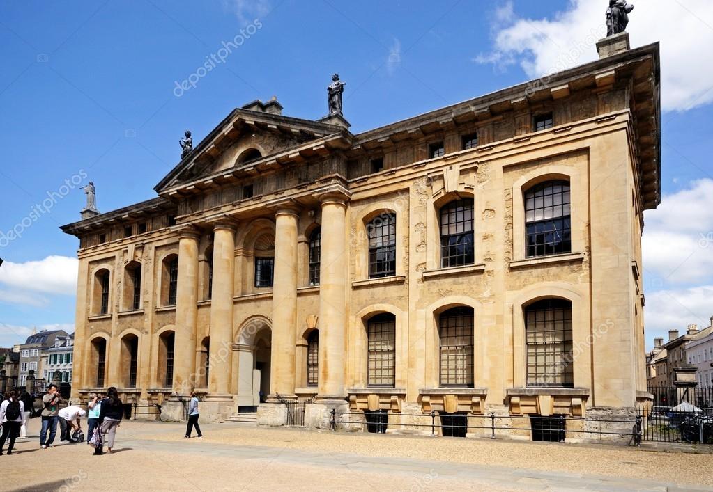 De zuidwand van de Clarendon gebouw, Oxford Redactionele stockfoto
