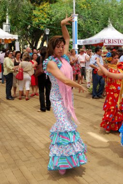 İspanyol kadın Flamenko dans Romeria San Bernabe Festivali sırasında Marbella.