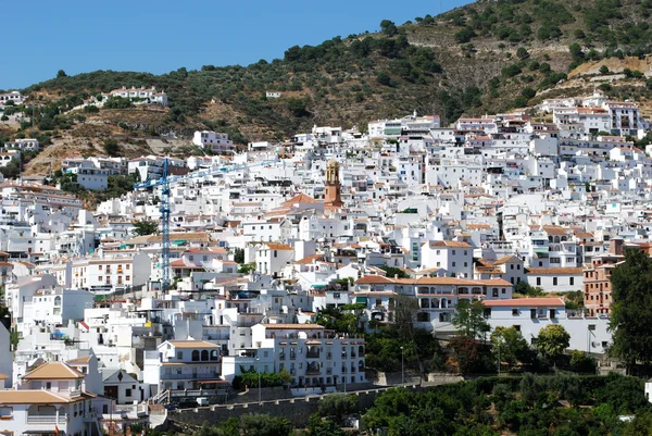 Vista de la ciudad con la torre de la Asunción (La Asunción) al centro, Competa . — Foto de Stock