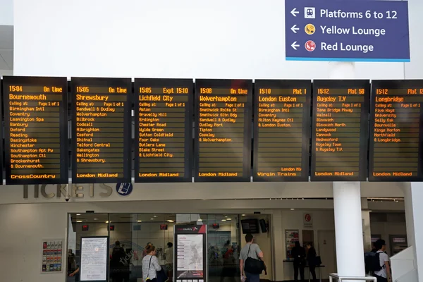 Train destination boards in New Street railway station, Birmingham. — Stock Photo, Image