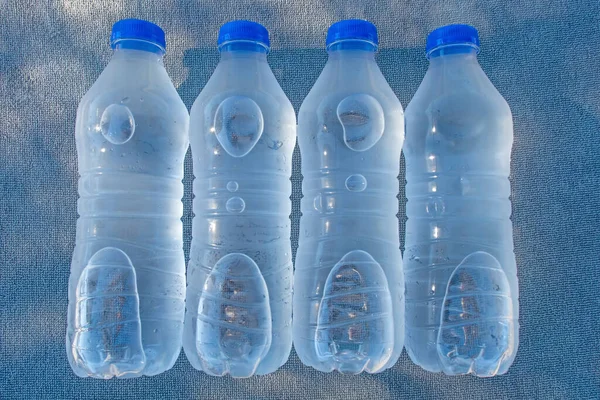 플라스틱 물병을 — 스톡 사진