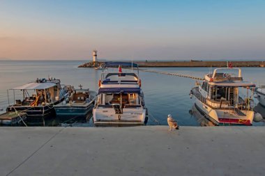Kumkapi, İstanbul, 24 Ağustos 2020 yaz mevsiminde İstanbul 'un Kumkapi ilçesinden manzara ve deniz manzarası..