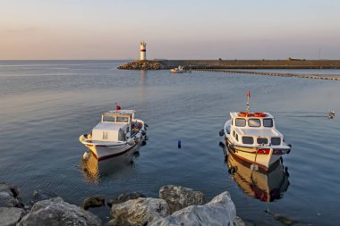 Kumkapi, İstanbul, 24 Ağustos 2020 yaz mevsiminde İstanbul 'un Kumkapi ilçesinden manzara ve deniz manzarası..