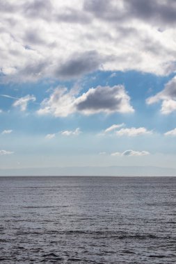 Deniz manzarası ve kışın deniz manzarası