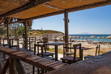 Alacati, İzmir, 15 Ağustos 20.Resort Zigana Alacati, Ege Denizi 'nin büyüleyici dokusu ve maviliğin eşsiz güzelliği ile çevrili bir körfezde yer almaktadır. Tesisin genel görünümü .