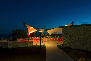 Alacati, İzmir, 15 Ağustos 20.Resort Zigana Alacati, Ege Denizi 'nin büyüleyici dokusu ve maviliğin eşsiz güzelliği ile çevrili bir körfezde yer almaktadır. Tesisin genel görünümü .