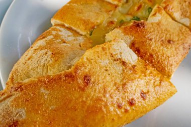 Türk peynirli pide yemeye hazır mısın?