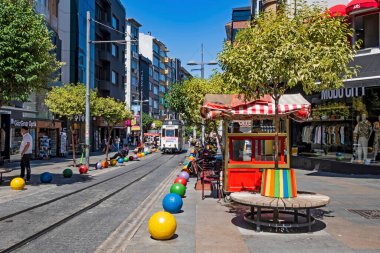 Kadıköy, İstanbul, Türkiye-Ağustos 30,2020. İstanbul 'un Kadıköy ilçesinden yaz mevsiminde kent manzarası