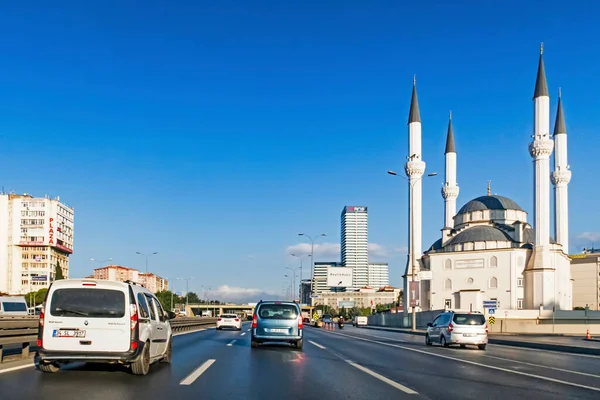 Istanbul Turkey August 2020 Istanbul Urban Intercity Motor Vehicle Road — Stock Photo, Image