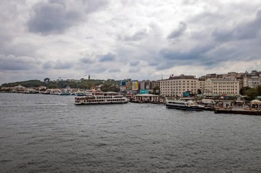 İstanbul 'un tarihi yarımadasından şehir ve şehir manzarası, Avrupa ve Asya kıtasının ortasındaki rüya şehir..