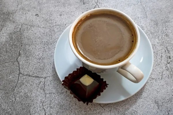 Pronto Para Comer Chocolates Especiais Com Café Turco — Fotografia de Stock