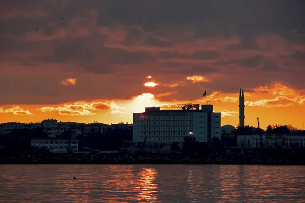 Istanbul Turkey Janjanuary 2021 Sunset Мармуровому Морі Драматичні Хмари Зимовий — стокове фото