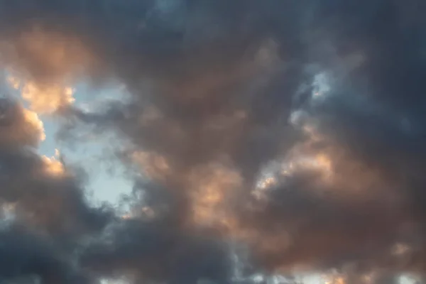 Nubes Dramáticas Puesta Sol Cielo — Foto de Stock