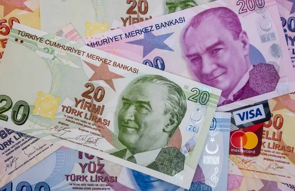土耳其1月27日21 00用土耳其里拉钞票结清签证和万事达卡信用卡 — 图库照片