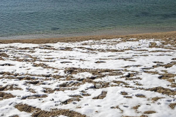 冬の海岸と雪景色 — ストック写真