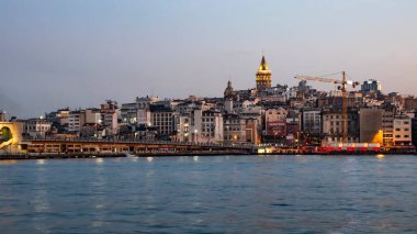 İstanbul 'un tarihi galata kulesi İstanbul turistik ikonu 4 Mart 2021