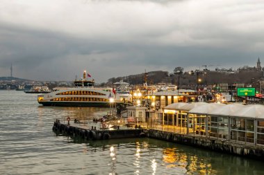 24 Mart 2021 İstanbul, Avrupa ile Asya arasındaki rüya şehridir. İstanbul 'un tarihi ve modern bakış açısıyla şehir görüşü