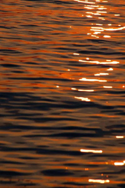 Riflessione Acqua Albe Luci Del Sole Nel Mare — Foto Stock