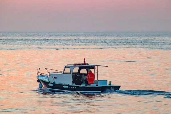 Salida Del Sol Barcos Pesca Mar Mármara Estambul — Vector de stock