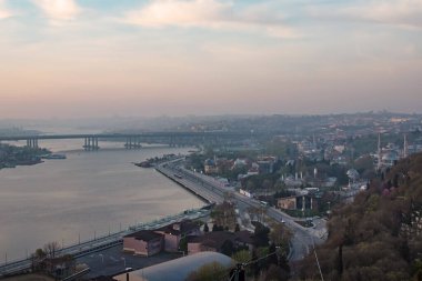 Pierre Loti Tepesi, İstanbul, Türkiye-Nisan 28,2021 Pierre Loti Tepesi manzarası sabahın erken saatlerinde, tarihi ve doğal güzellikleriyle. 