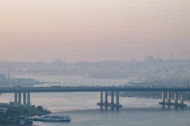 Pierre Loti Tepesi, İstanbul, Türkiye-Nisan 28,2021 Pierre Loti Tepesi manzarası sabahın erken saatlerinde, tarihi ve doğal güzellikleriyle. 