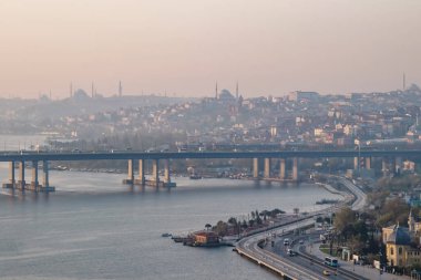 Pierre Loti Tepesi, İstanbul, Türkiye-Nisan 28,2021 Pierre Loti Tepesi manzarası sabahın erken saatlerinde, tarihi ve doğal güzellikleriyle. 