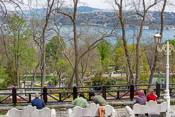 Emirgan Istanbul Türkei April 2021 Tulpenfest Istanbul Der Blick Auf — Stockfoto