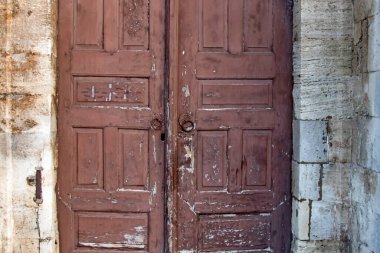 Sultanahmet, İstanbul, 29 Nisan 2021. Avrupa ve Asya kıtaları arasındaki rüya şehir, İstanbul. Sultanahmet Meydanı 'nın tarihi binaları ve doğal güzellikleriyle eski şehir manzarası.. 