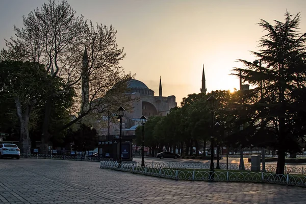 Sultanahmet Istanbul Krůtí Duben292021 Město Snů Mezi Evropou Asijskými Kontinenty — Stock fotografie