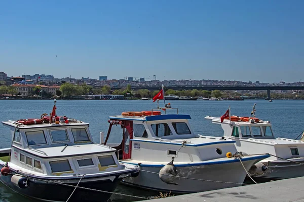 Halic Istanbul Turkey April 2021 Droomstad Tussen Europa Aziatische Continenten — Stockfoto