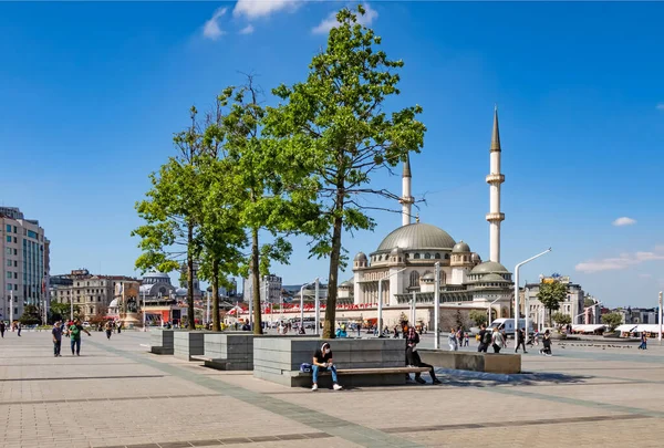 Taksim Istanbul Türkiye Haziran 2021 Taksim Meydanı Ndan Yeşil Parkları — Stok fotoğraf