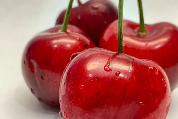 Les Cerises Fruit Populaire Saison Estivale — Photo