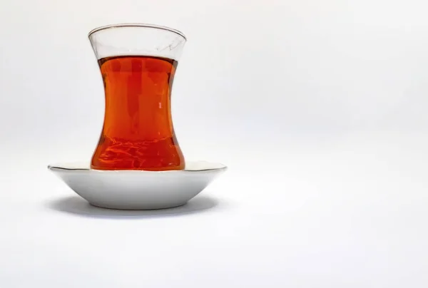 Prêt Boire Thé Turc Traditionnel Dans Une Tasse Verre — Photo