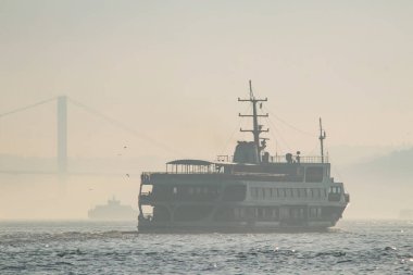 İstanbul, Türkiye-Haziran 10.2021.İstanbul, Avrupa ve Asya kıtaları arasındaki rüya şehir, tarihi, modern ve doğal güzellikleriyle. İstanbul 'dan sabah erken saatlerde şehir manzarası.