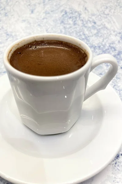 Café Turc Traditionnel Dans Une Tasse Blanche — Photo