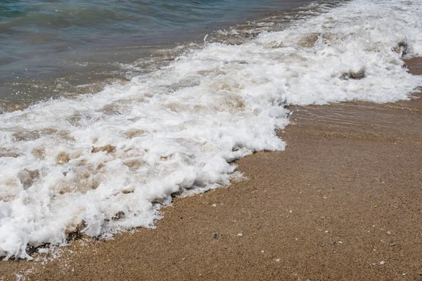 Czyste Morze Fale Brzegu Lecie — Zdjęcie stockowe