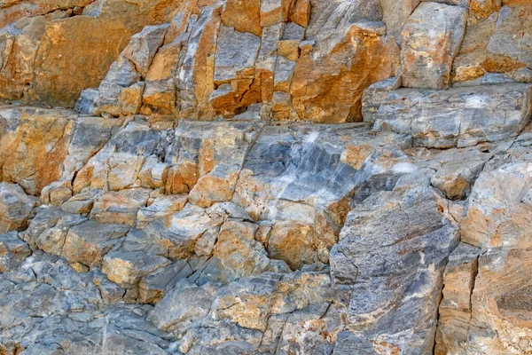 沿海悬崖和自然界中的岩石表面 — 图库照片
