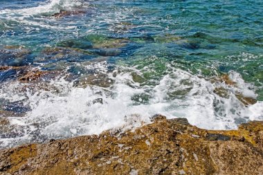 Yaz tatilini ve denizi seven turistler için Ege Denizi 'nin berrak ve mavi suları