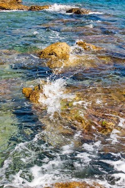 Прозрачные Голубые Воды Эгейского Моря Туристов Которые Любят Отдых Море — стоковое фото
