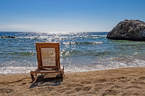 Clear Blue Waters Aegean Sea Tourists Who Love Vacation Sea — Stock Photo, Image