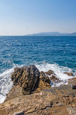 Yaz tatilini ve denizi seven turistler için Ege Denizi 'nin berrak ve mavi suları